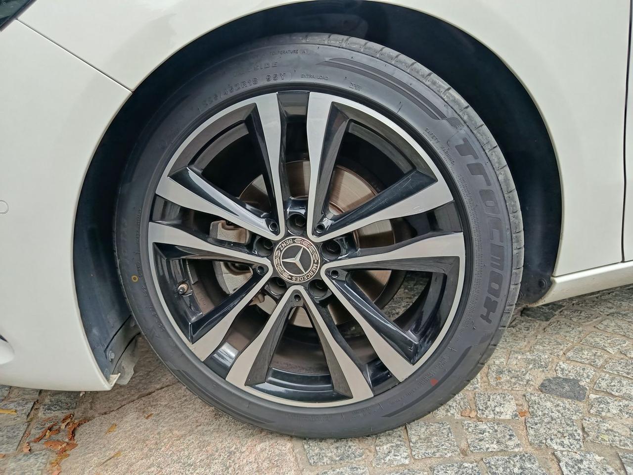 Mercedes-Benz B 180 Sport B 180 D #12061