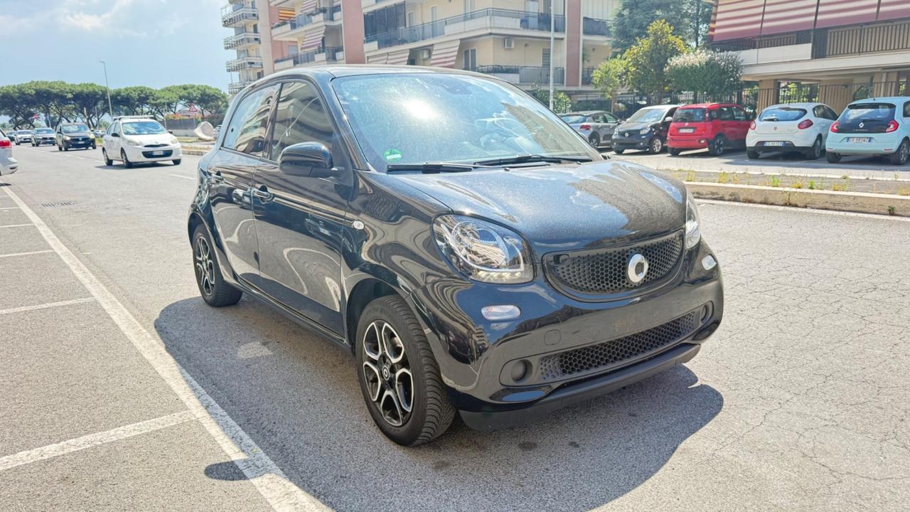 Smart ForFour 90 0.9 Turbo Prime LED NAVI PANORAMA PDC CERCHI 15 BLUETOOTH