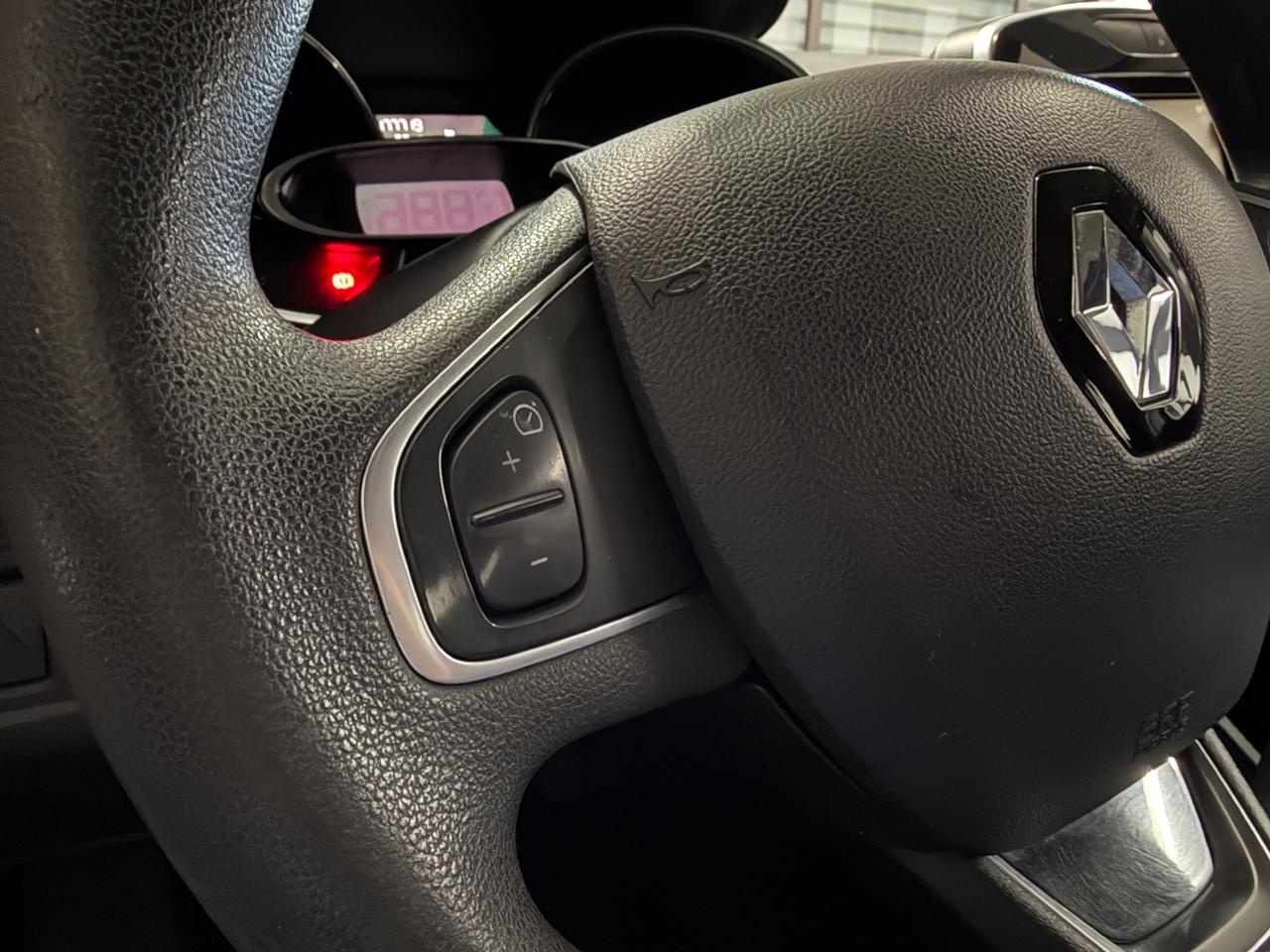 Renault Clio TCe (90) GPL Moschino Intens 2019