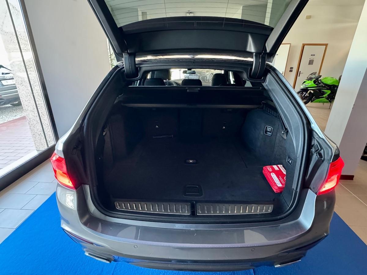 BMW - Serie 5 520 Touring Msport