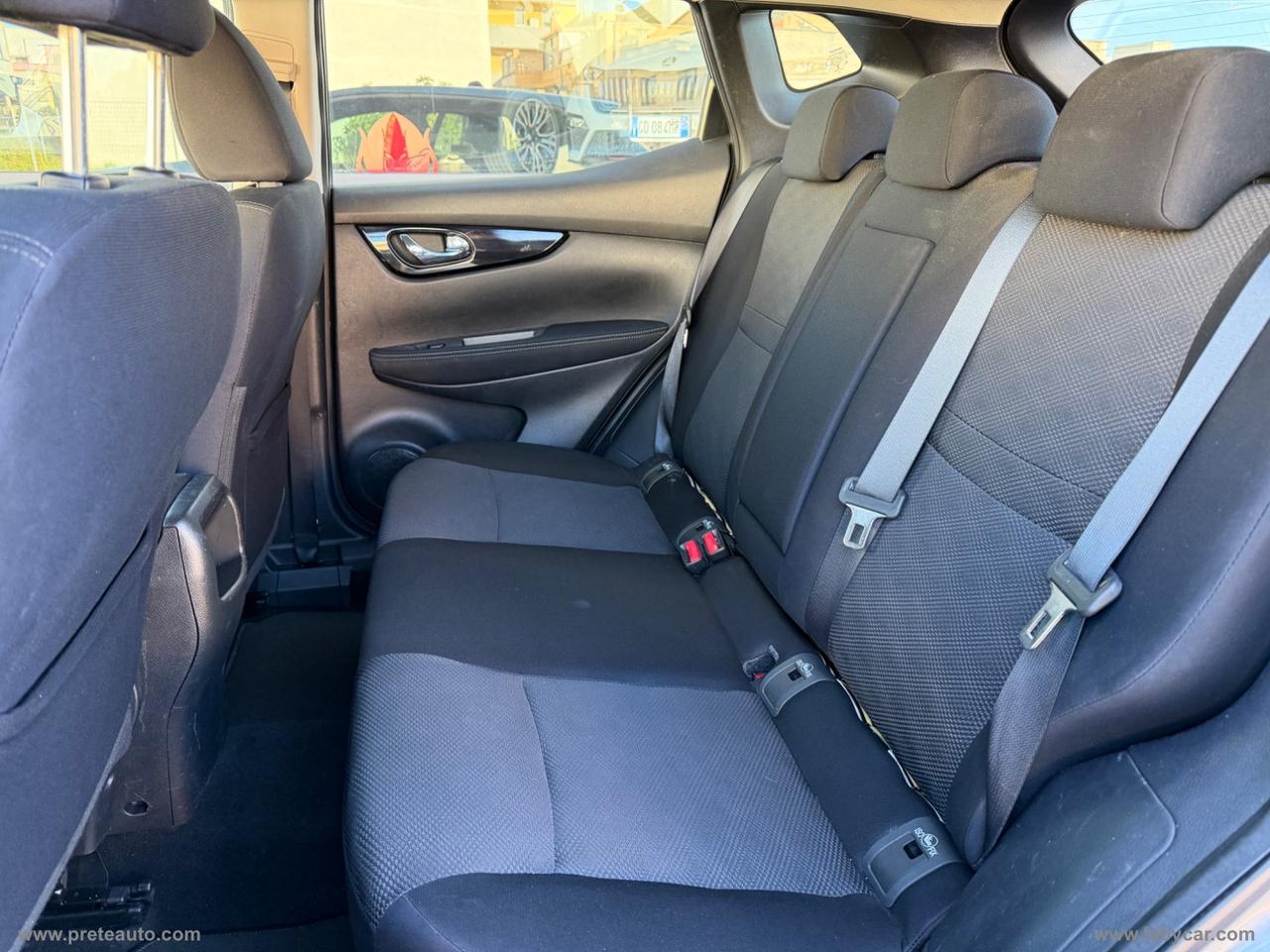 NISSAN Qashqai 1.2 DIG-T Business