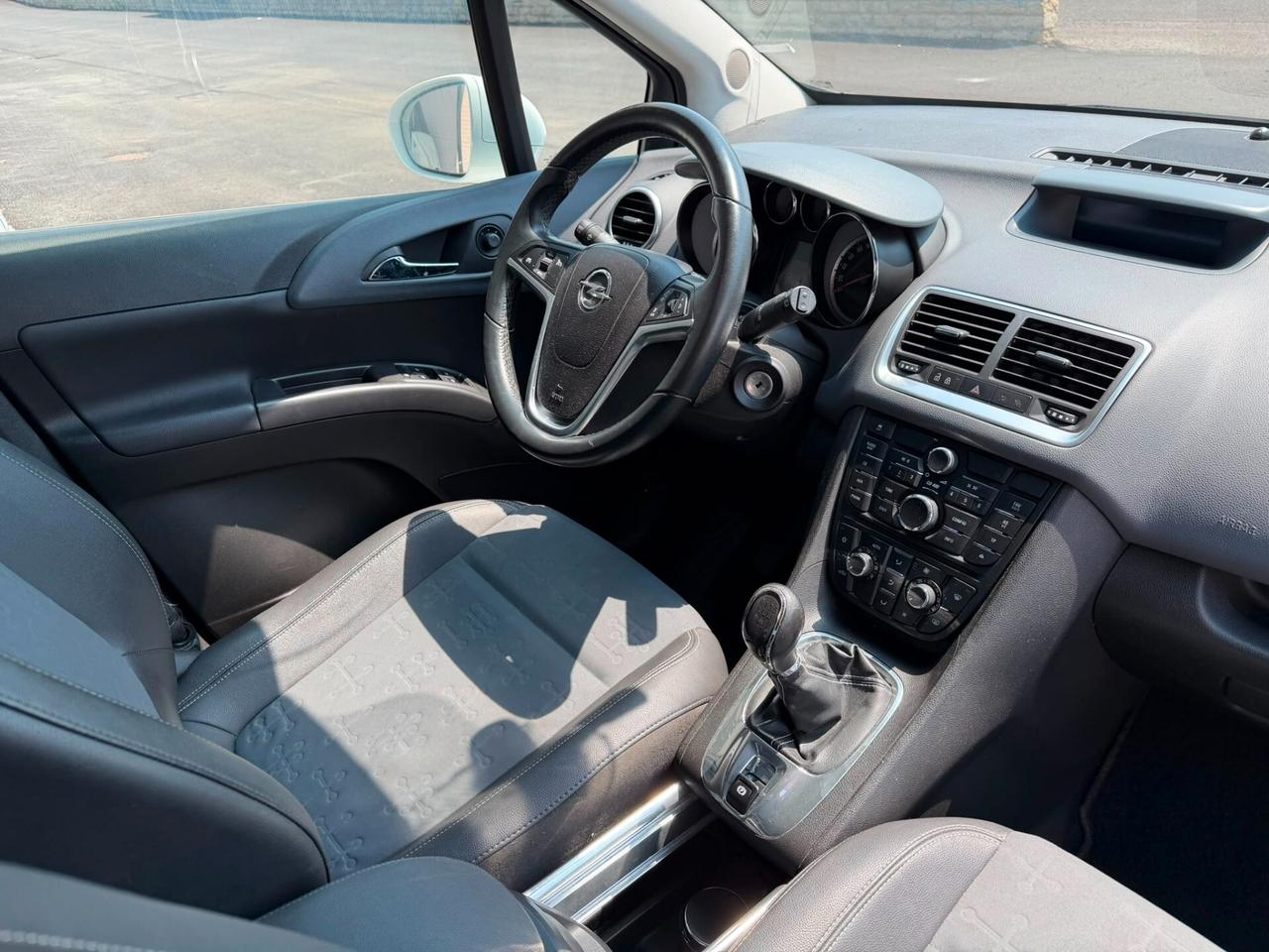 Opel Meriva 1.7 CDTI 110CV b-color
