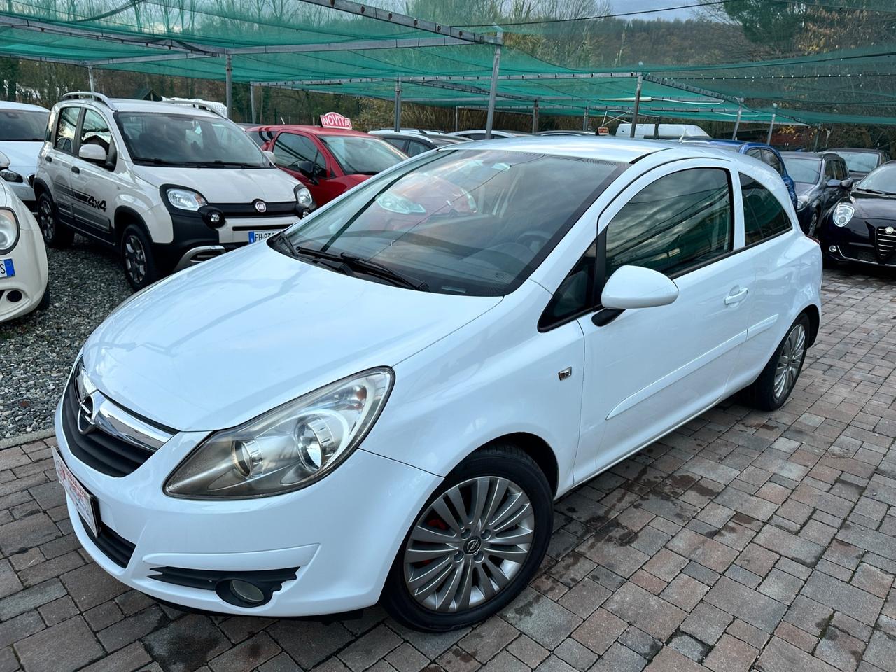 Opel Corsa 1.2 Benzina cambio automatico