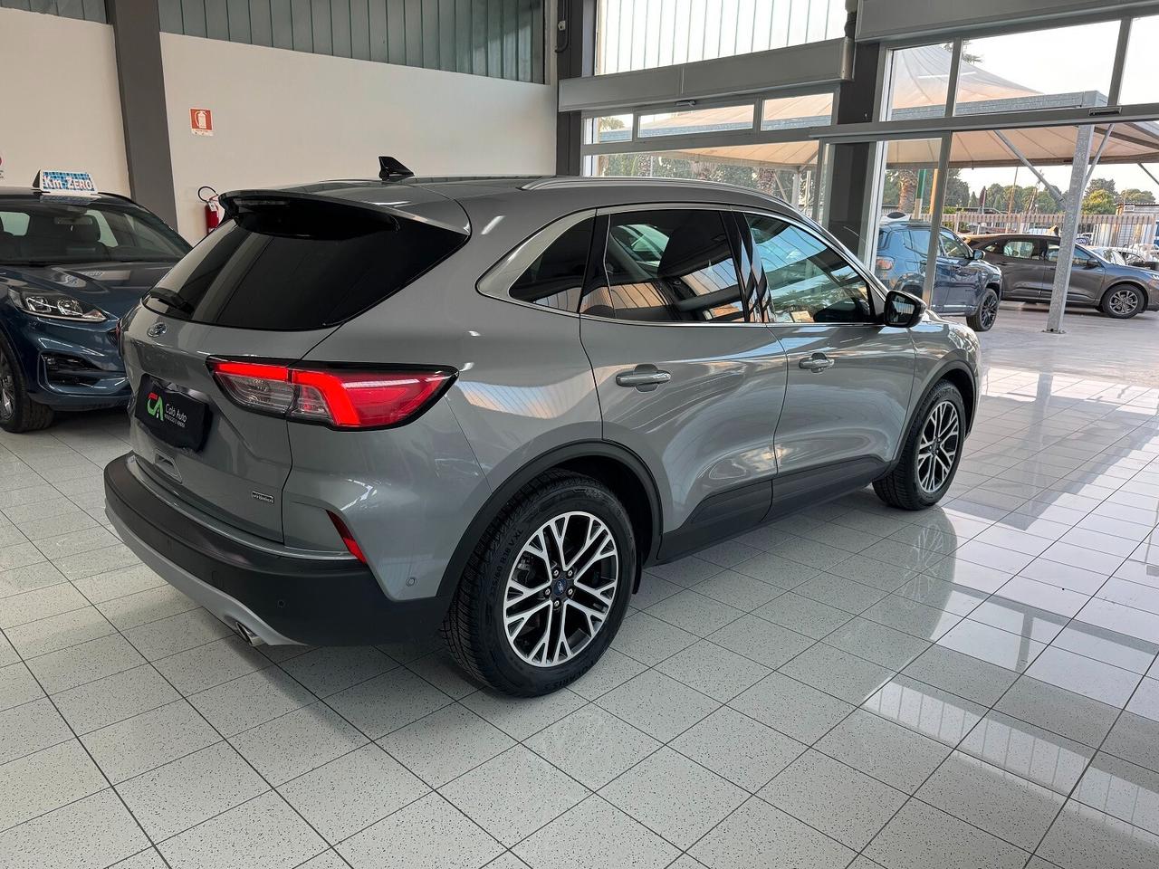 Kuga Plug In Hybrid Titanium SUPER BELLA!!!!