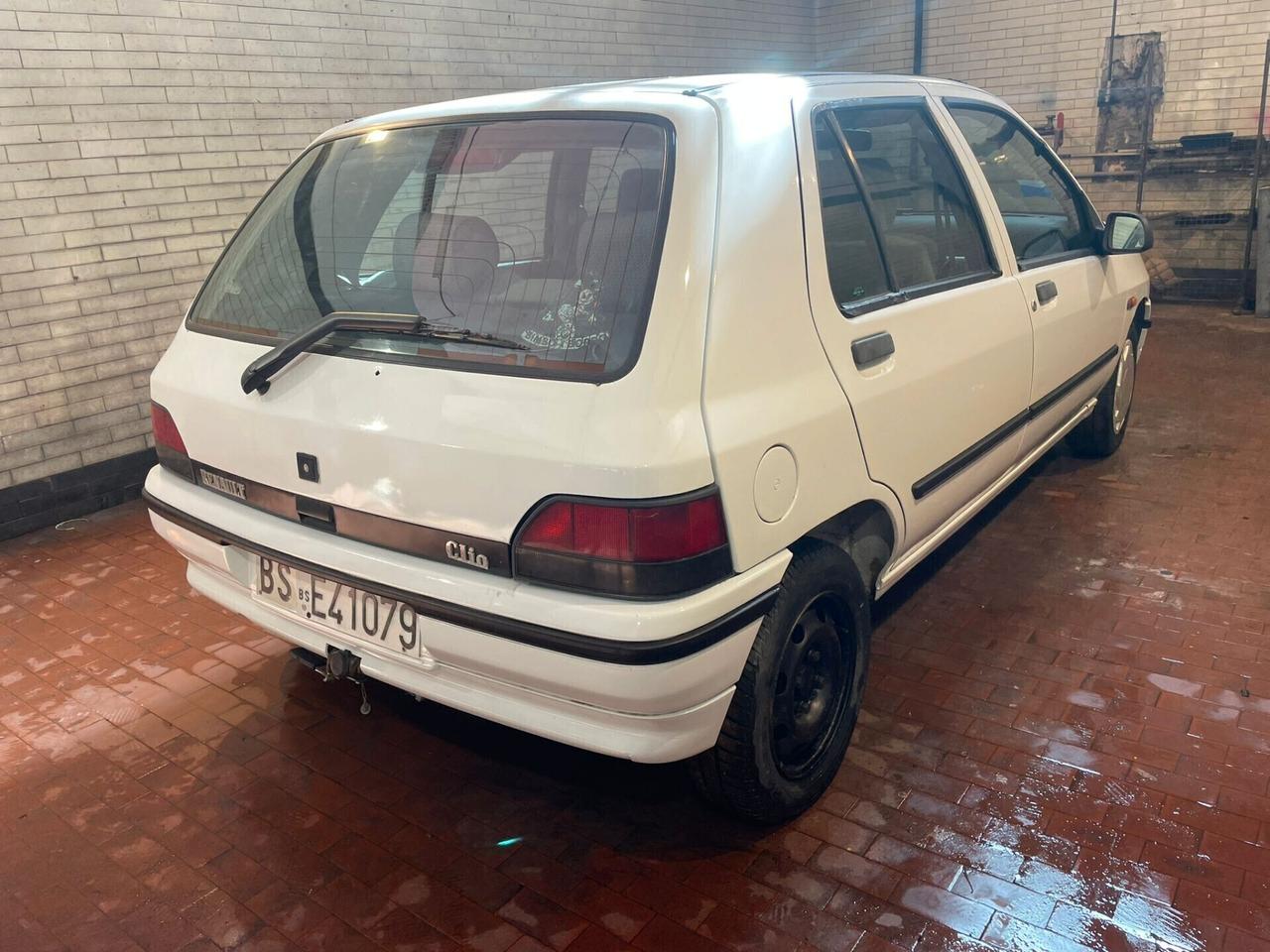 Vendita renault clio 1.4 - Benzina