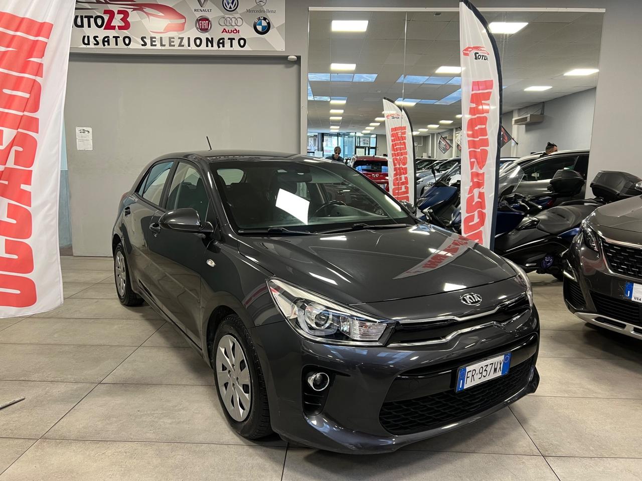 Kia Rio 1.4 CRDi 5 porte Active 78CV Ok Neopatentati