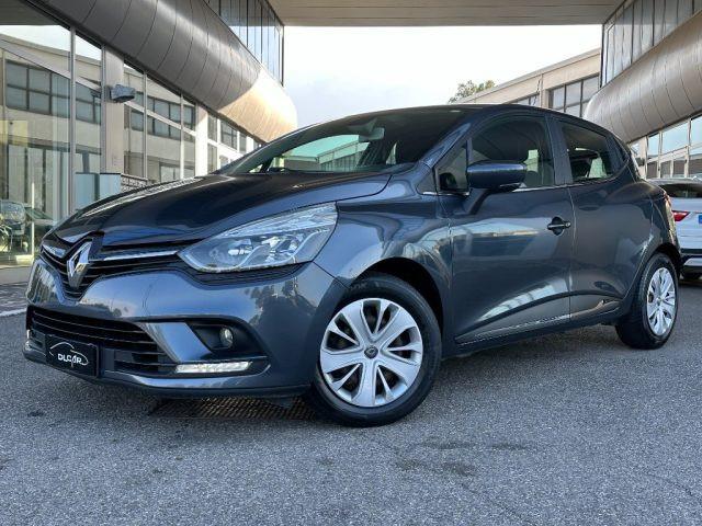 RENAULT Clio 1.2 75 CV 5P. Duel