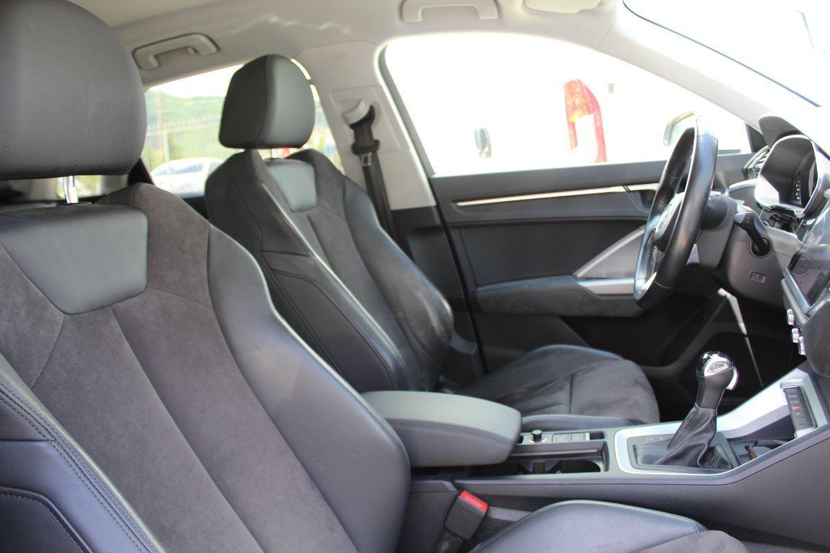 AUDI - Q3 - 35 TDI S tronic S line edition