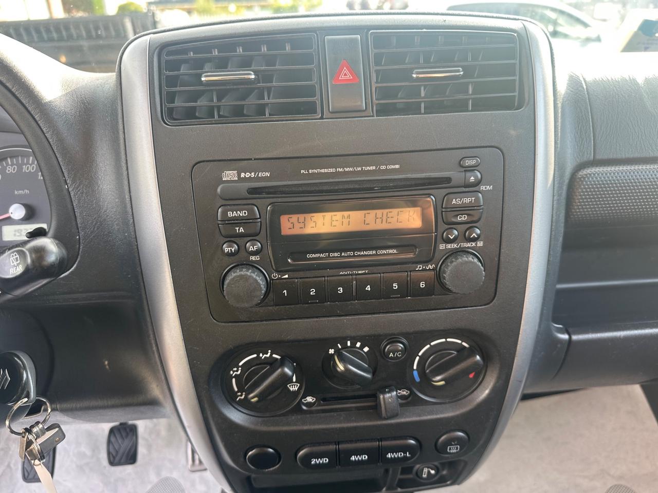 Suzuki Jimny 1.3i 85CV 4WD UNICO PROPRIETARIO