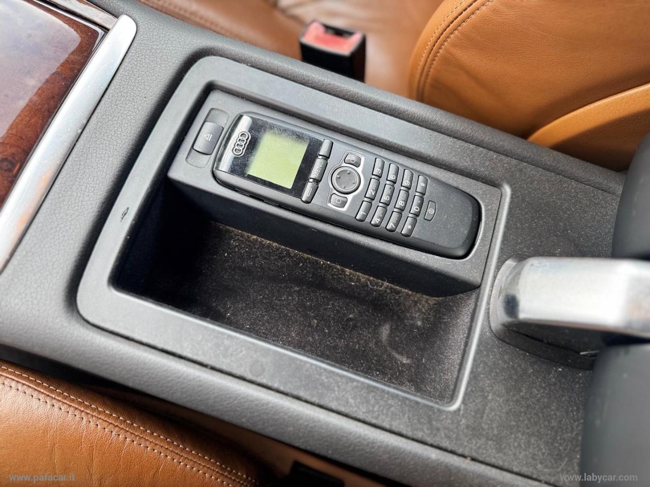 AUDI A8 3.0 V6 TDI quattro tiptronic