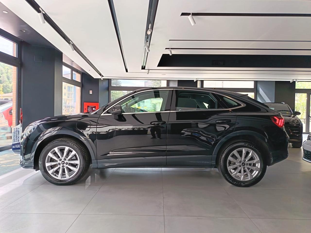Audi Q3 SPB 45 TFSI e S tronic Business Plus