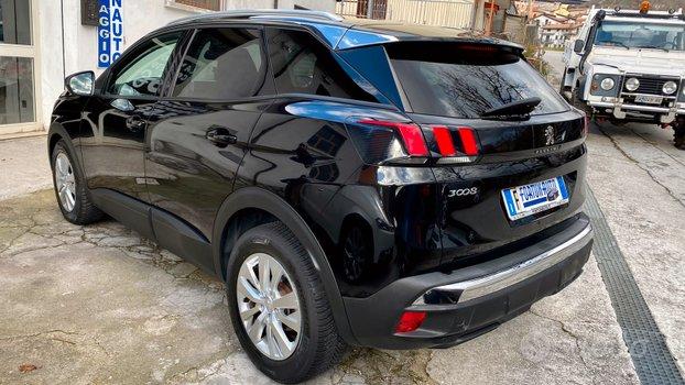 PEUGEOT 3008 1.6 HDI 120cv Aut