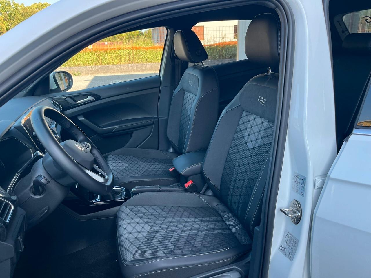 Volkswagen T-Cross 1.0 TSI 115 CV R-Line Plus