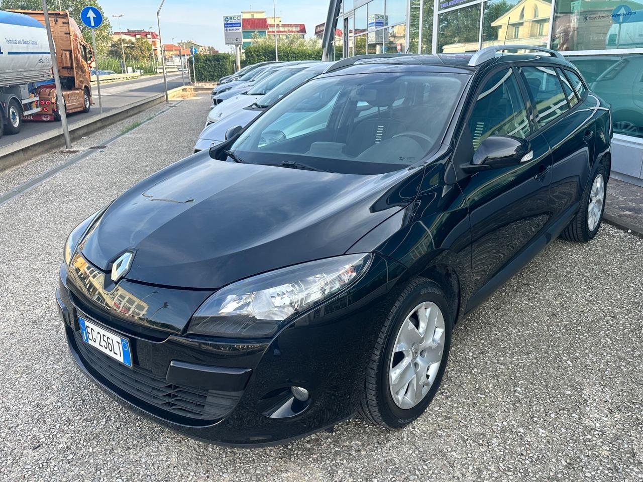 Renault Megane 1.5 dCi 110CV SporTour GT Line (81 kw)
