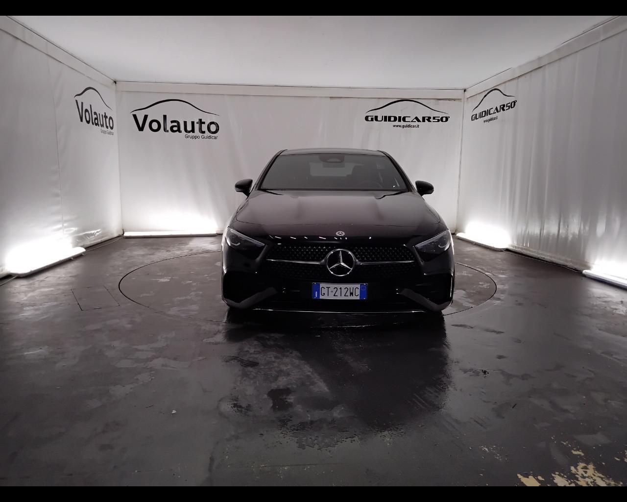 Mercedes-Benz Classe A - V177 2023 - A 180 d AMG Line Advanced Plus auto