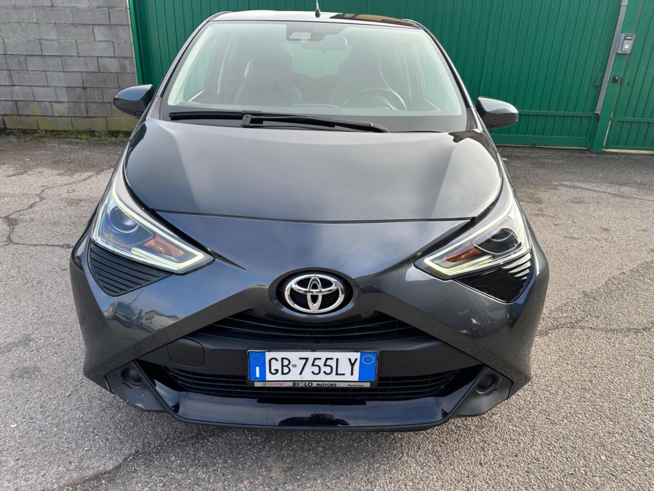 Toyota Aygo Connect 1.0 BENZ NEOPATENTATI