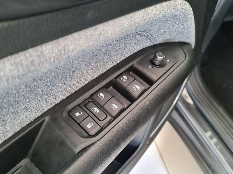 Jeep Compass 4xe 1.3 T4 PHEV 190cv Longitude 4xe Auto
