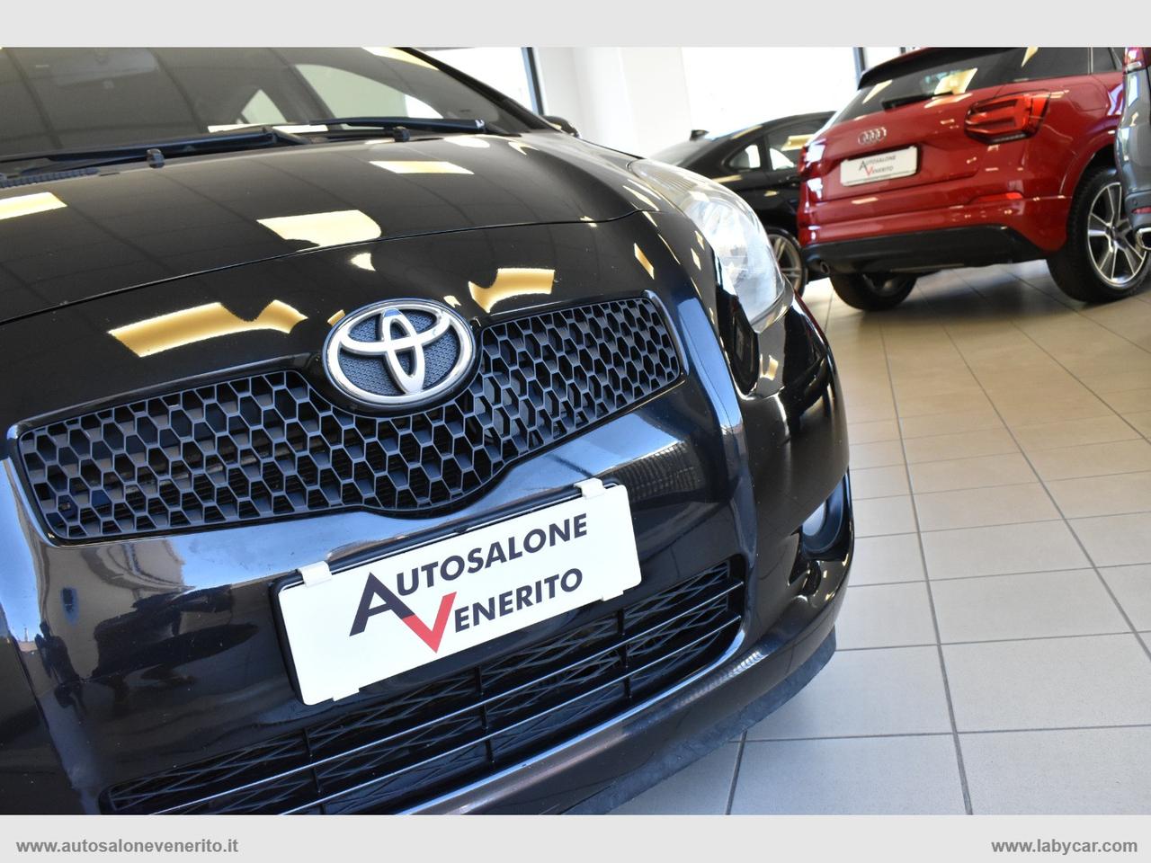 TOYOTA Yaris 1.4 D-4D 5p. Sol