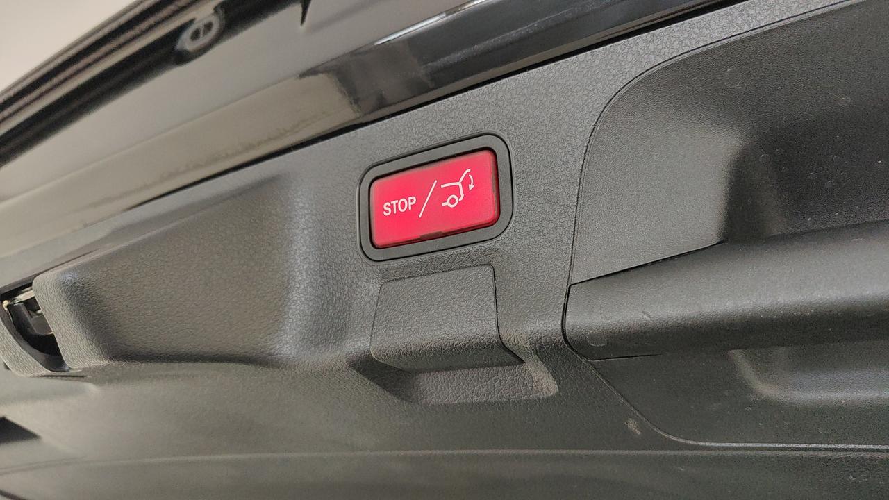 Mercedes-Benz CLA Shooting Brake 180 d Advanced auto