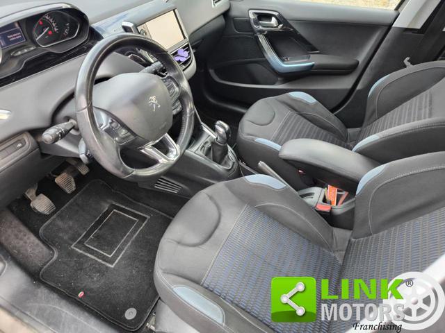 PEUGEOT 208 1.2 puretech vti 5p. Allure