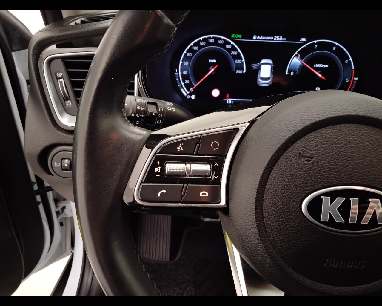 KIA XCeed 2019 - XCeed 1.6 crdi mhev High Tech Adas Pack Plus 136cv dct