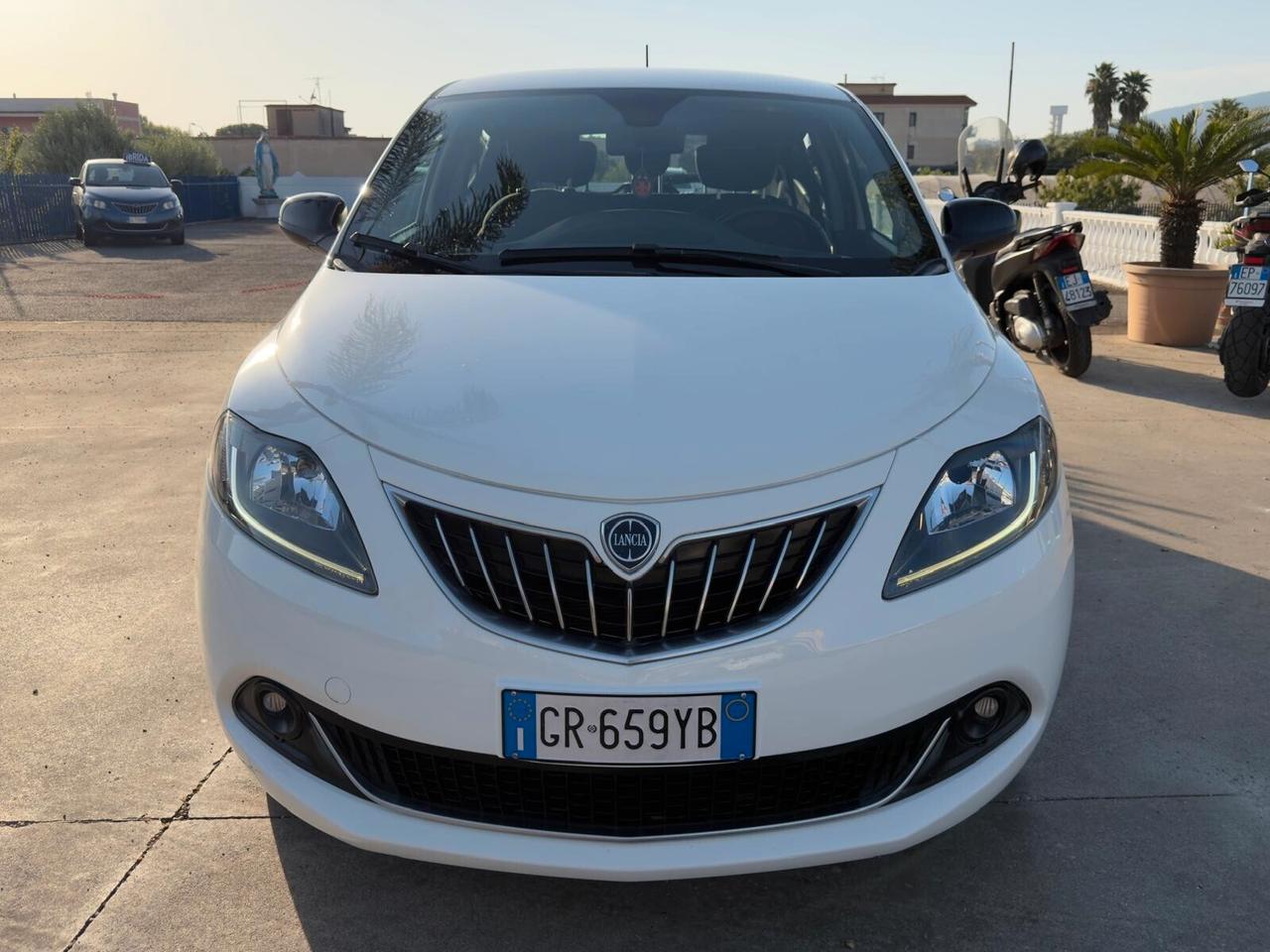 Lancia Ypsilon Hybrid Gold 2023 Nav e Retrocamera