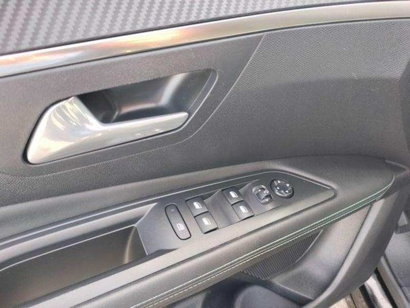 Peugeot 3008 BlueHDI 130 EAT8 S&S Allure