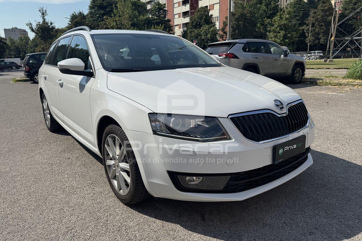 SKODA Octavia 2.0 TDI CR DSG Wagon Executive Plus