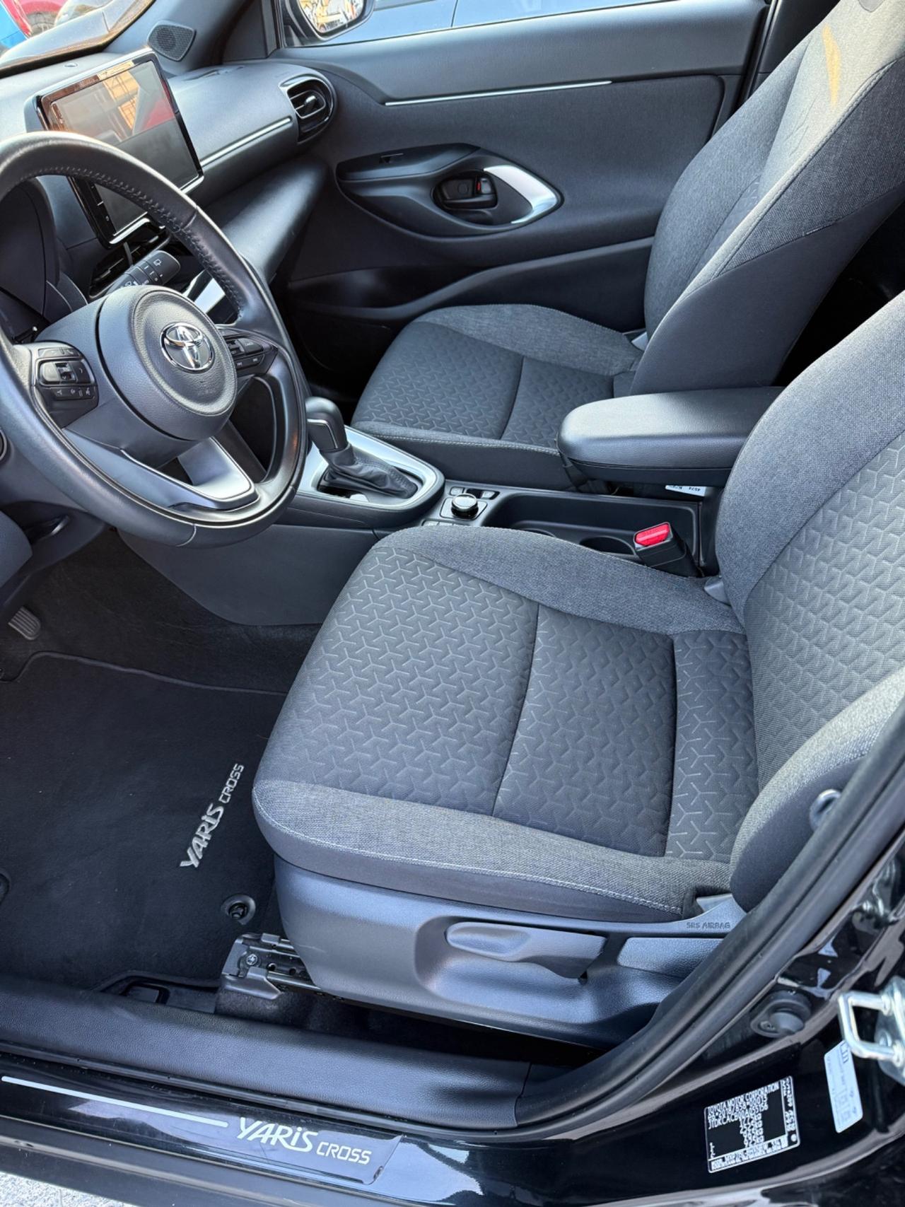 Toyota Yaris Cross 1.5 Hybrid 5p. E-CVT AWD-i Trend