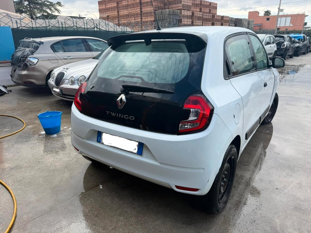 Renault Twingo 1,0 sinistrato - 2020