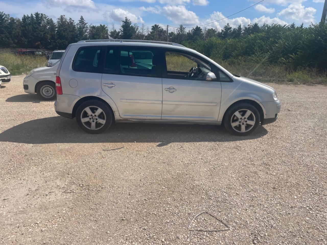 Volkswagen Touran 2.0 16V TDI Highline