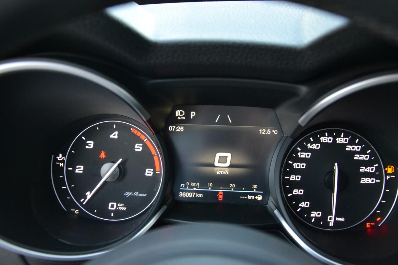 Alfa Romeo Stelvio 2.2 160CV AT8 SUPER F1+FULL LED+NAV+RCAM+PRIVACY