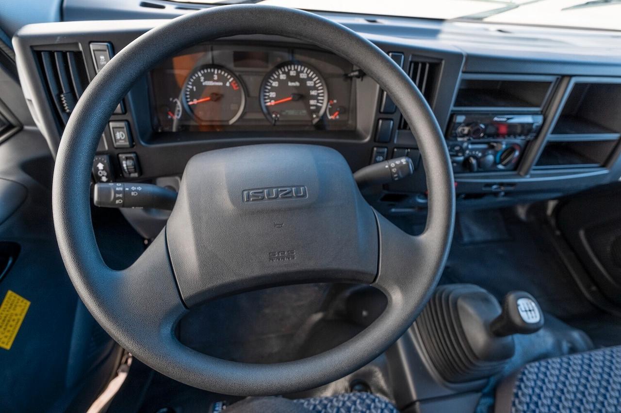 ISUZU M21 TT passo E A/C – Rib. 3 Lati TITAN