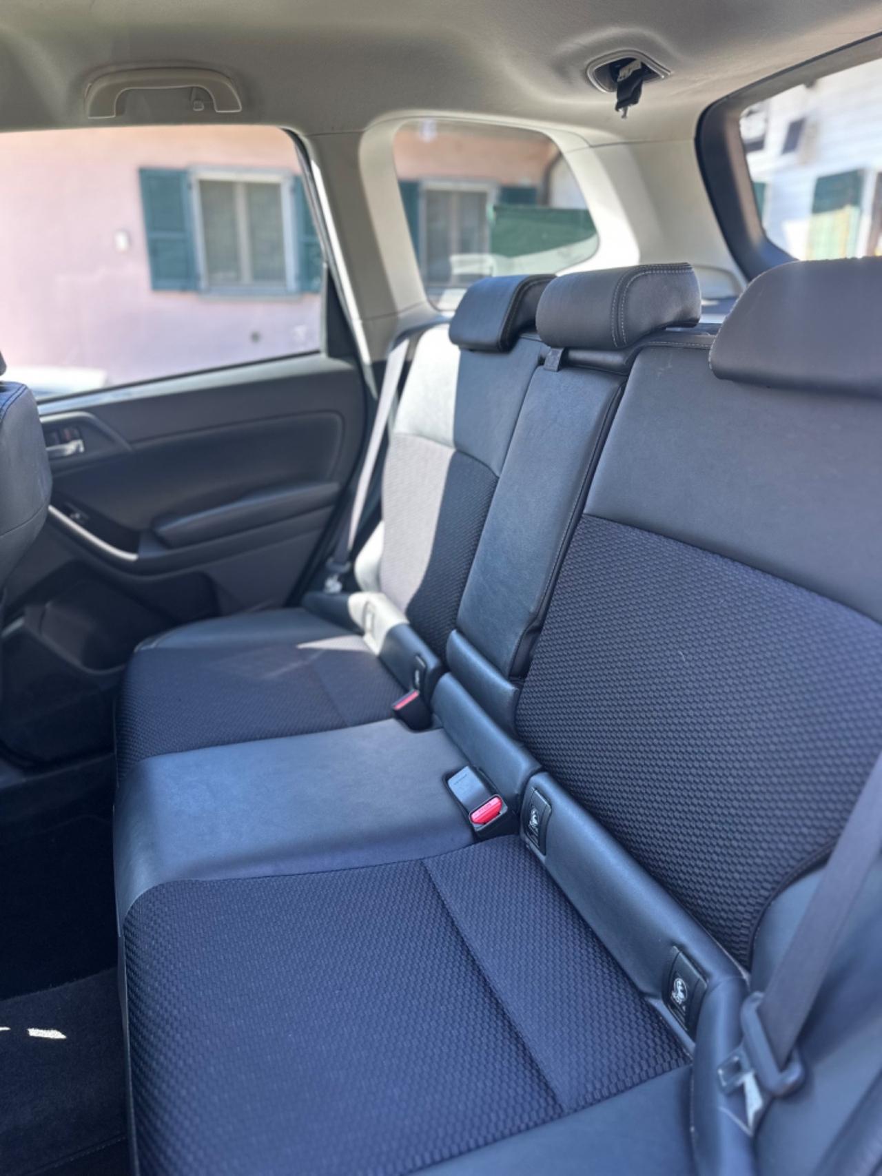 Subaru FORESTER 2.0D SPORT STYLE 4X4 FULLOPT KMCERT