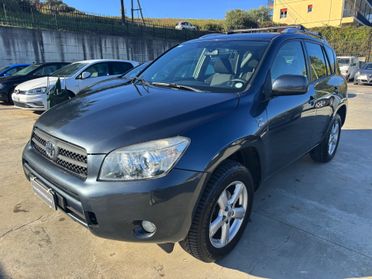 Toyota Rav-4 2.2 D-4D 136CV 4WD/GANCIO TRAINO