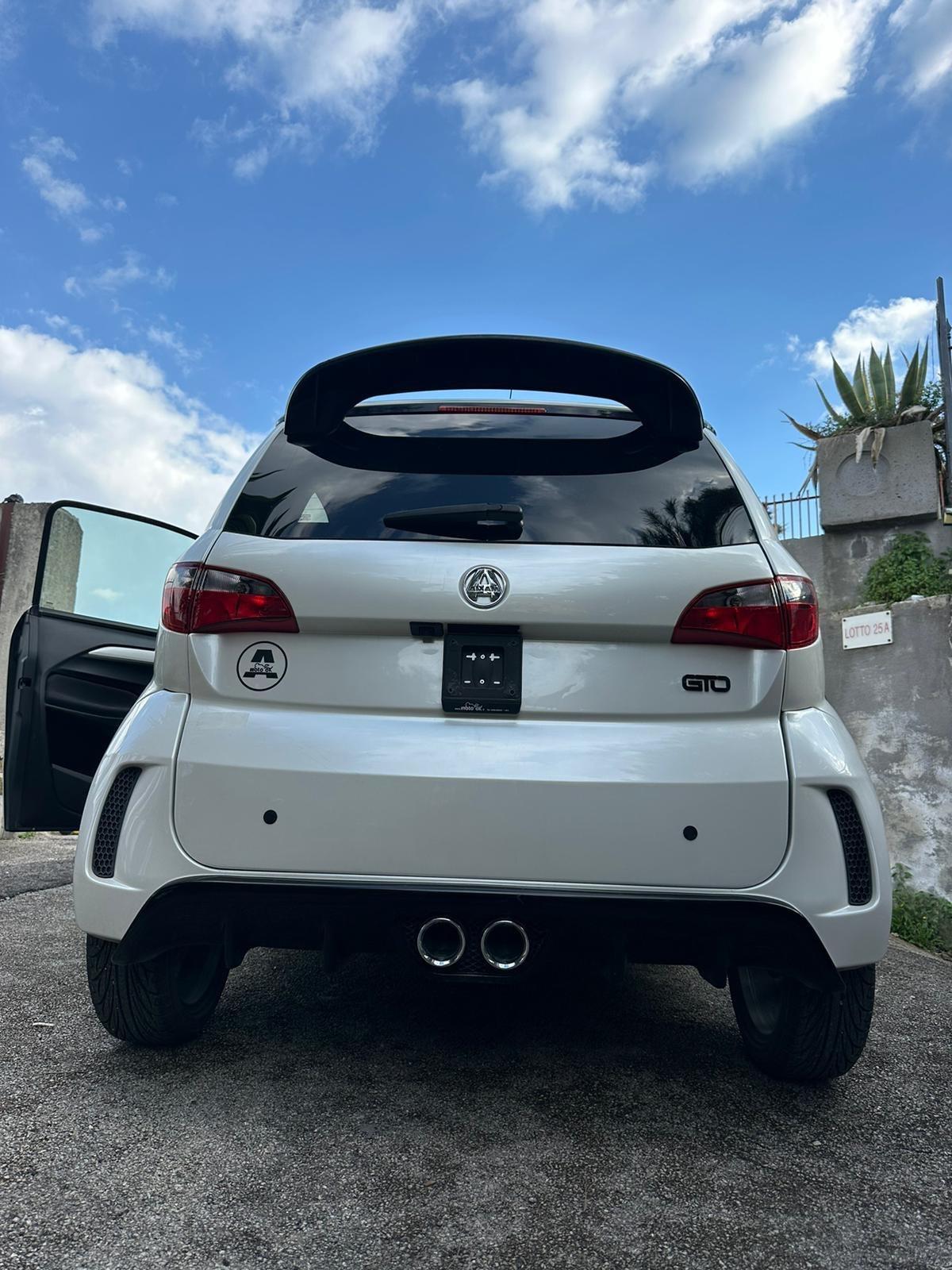 Aixam emotion gto white 2022 6500 km full