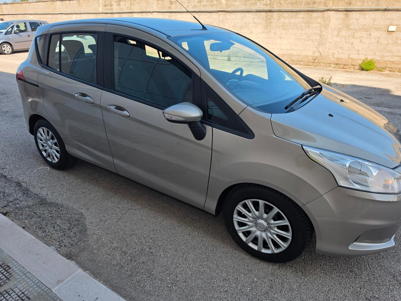 Ford B-Max 1.5 TDCi 75 CV Business