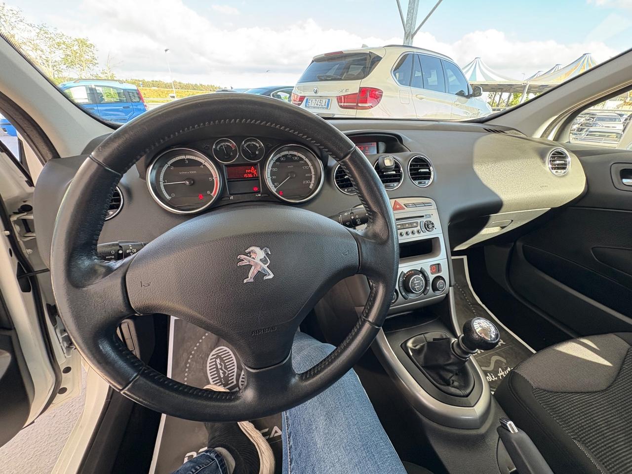 Peugeot 308 1.6 8V e-HDi 112CV Stop&Start 5p. Business