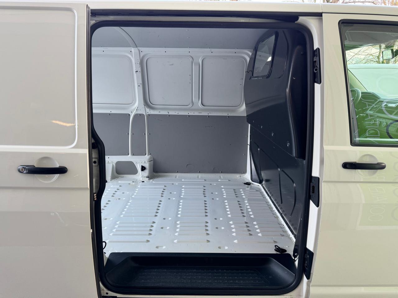 Volkswagen Transporter 2.0 TDI L2 GARANZIA 24 MESI