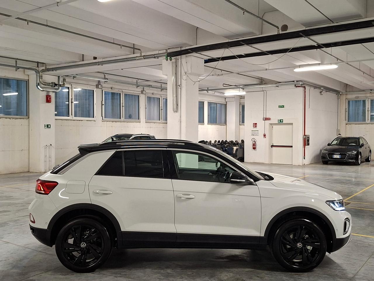 Volkswagen T-Roc 1500 TSI ACT 150CV Sport Km.0