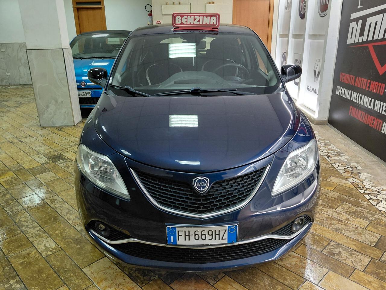 Lancia Ypsilon 1.2 69 CV 5 porte soli 68000 km