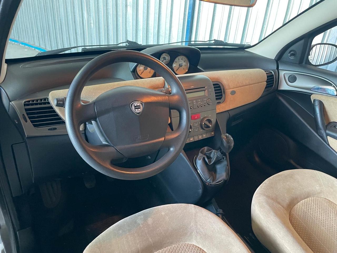 LANCIA YPSILON 100.000 km NEOPATENTATI UNICO PROPRIETARIO