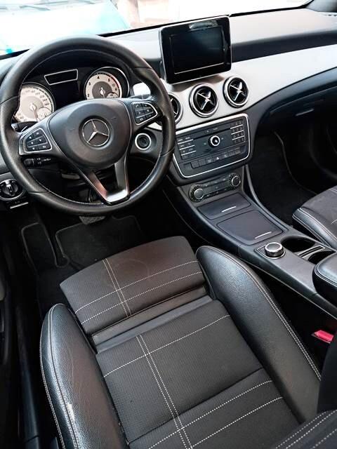 Mercedes-benz CLA 220 d Automatic Sport