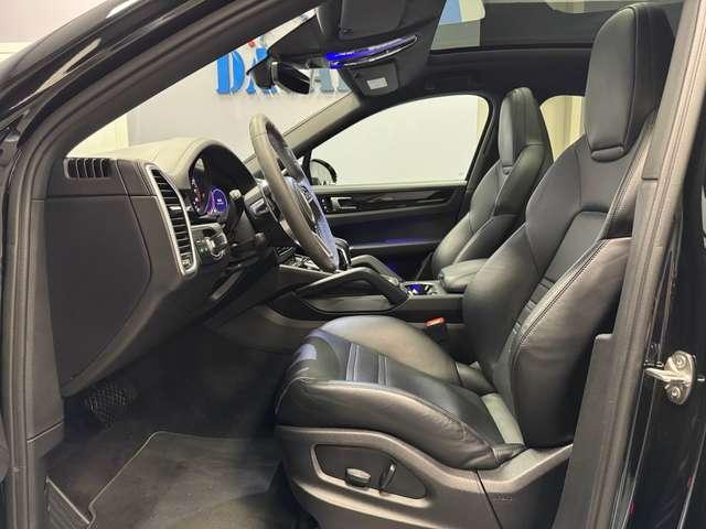 Porsche Cayenne Coupe 3.0 e-hybrid CHRONO-360-PASM-SPORT DESIGN