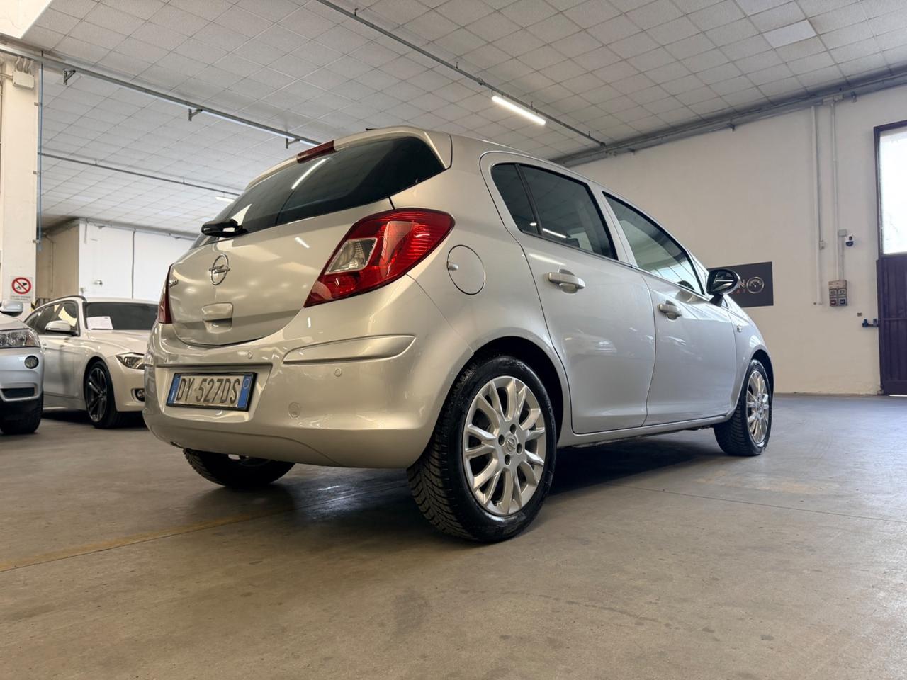Opel Corsa 1.2 80CV 5 porte GPL-TECH Enjoy