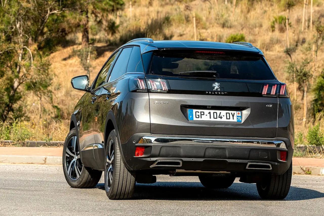 Peugeot 3008 BlueHDi 130 S&S EAT8 Allure