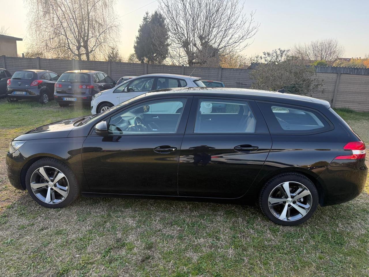 Peugeot 308 120 SW Allure TAGLIANDI PEUGEOT