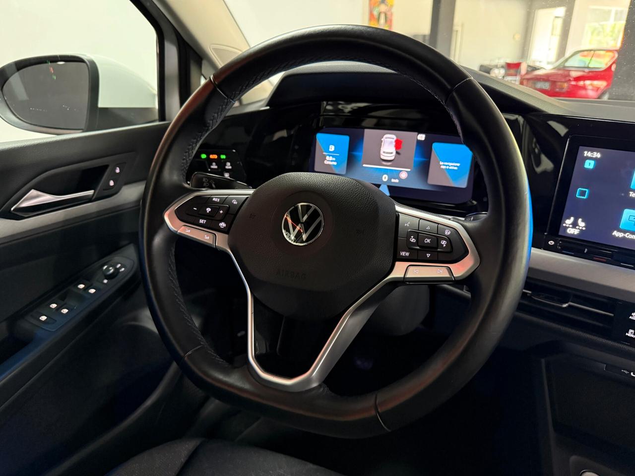 Volkswagen Golf 1.5 TSI ACT DSG 5p. Business BlueMotion Tech.