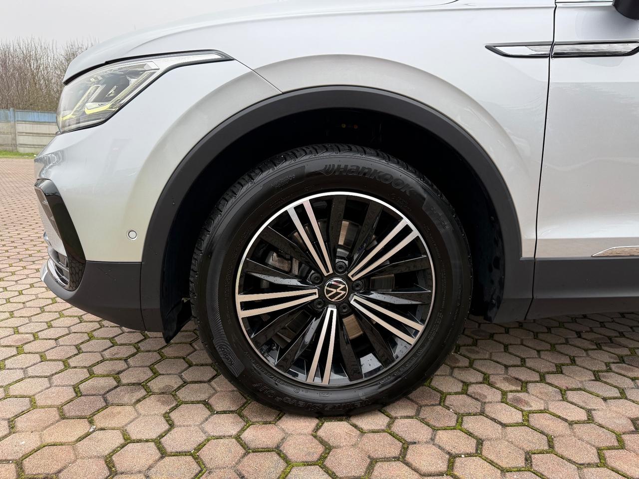 Volkswagen Tiguan 2.0 TDI 200 CV SCR DSG 4MOTION Elegance