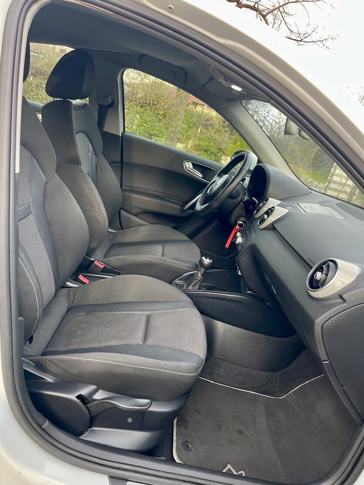 Audi A1 SPB 1.6 TDI S tronic Attraction